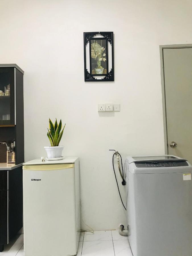 Alyn Home Batu Pahat II Wifi Coway Mohd Noor Exterior foto